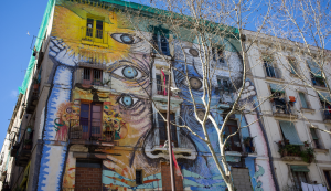 El Raval, un barrio animado y diverso de Barcelona